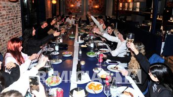 gran hermano cena festejo 2.jpg