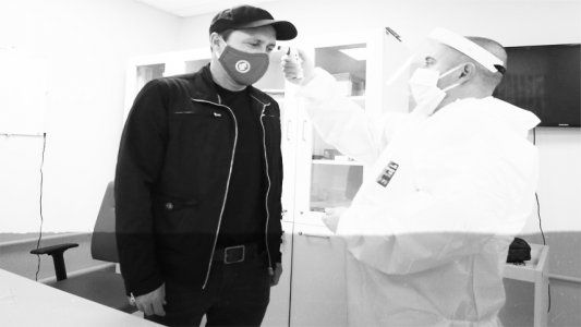 Con políticas y billeteras distintas: Brasil y España mueven a sus futbolistas, Argentina sigue con la pelota parada