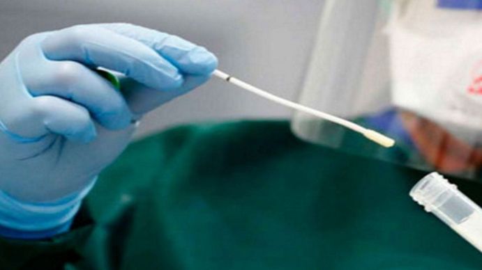 Córdoba decidió que los docentes que no quieran vacunarse deberán presentar PCR negativo o se les descontará el día de trabajo