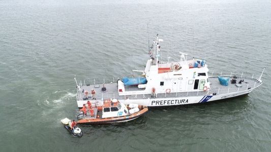 Desesperada búsqueda de dos hombres que desaparecieron en kayak durante el temporal