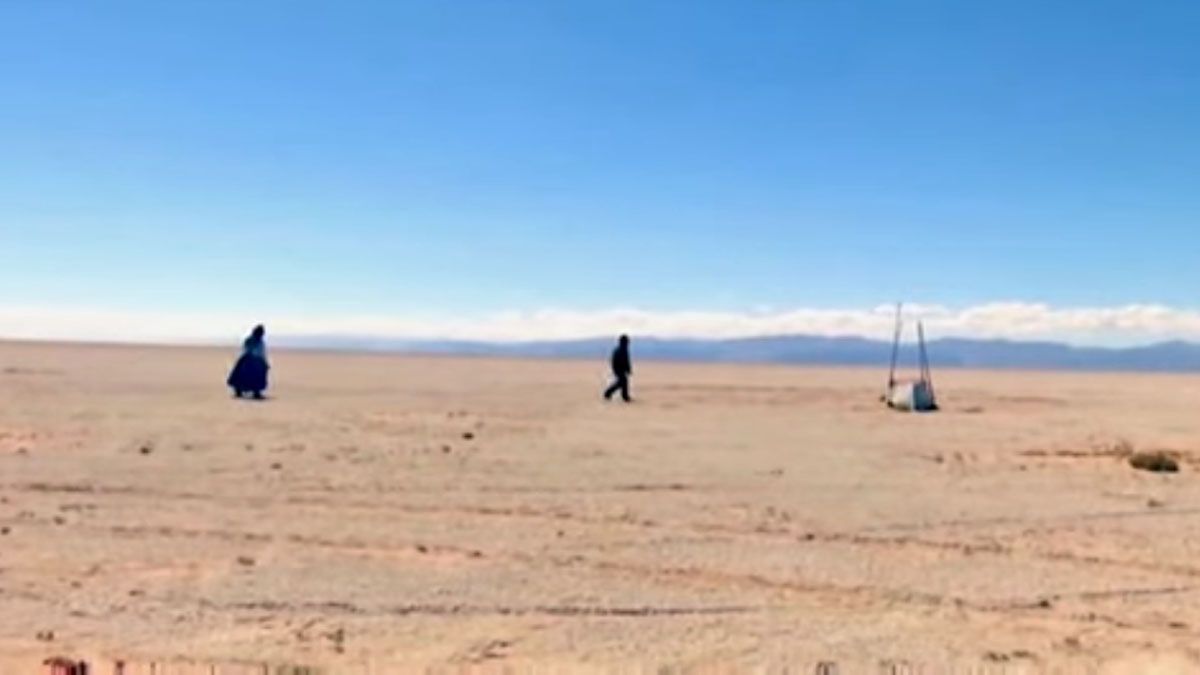 Donde estaba el segundo lago de Bolivia, el Poop&oacute;, ahora hay un desierto. (Foto: Gentileza BBC)