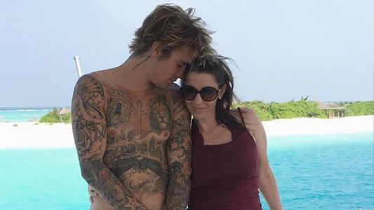 La mamá de Justin Bieber sufrió un accidente el primer día de sus vacaciones