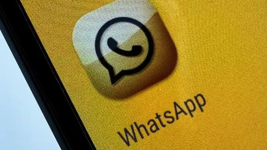 Cómo mantener el logo de WhatsApp decorado como Año Nuevo