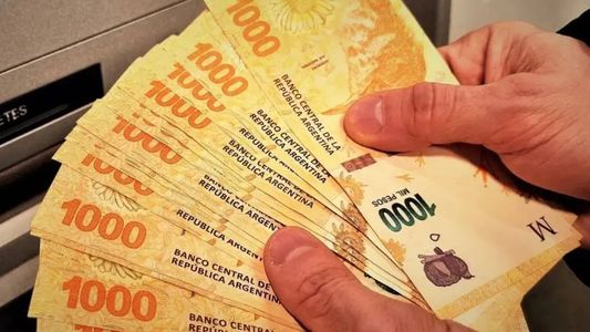 ATENCIÓN municipales: otorgan un AUMENTO de 30% y un BONO de $120.000