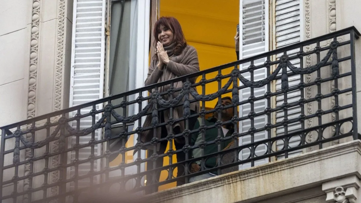 Nuevo parte médico de Cristina Kirchner: cómo evoluciona su salud tras la cirugía de apendicitis