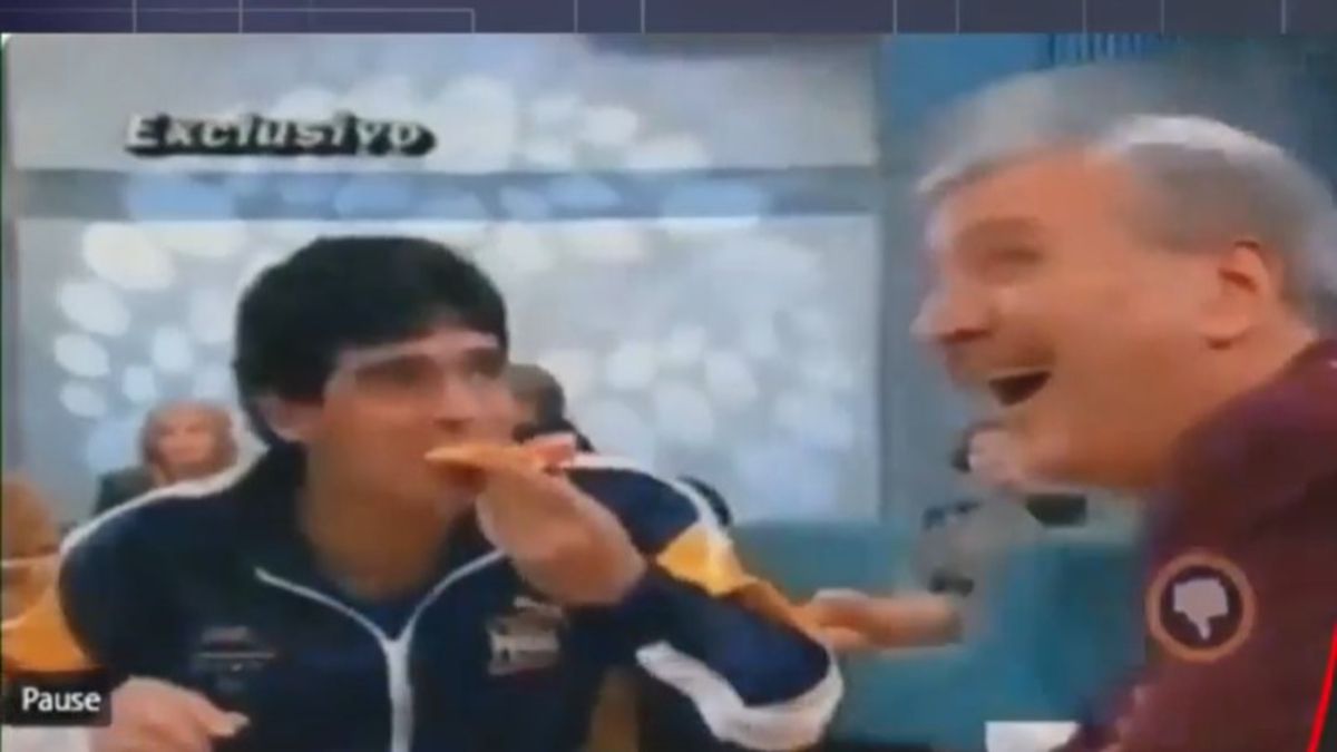 Un Diego Maradona verborrágico comiendo pizza en un programa de Mauro Viale.