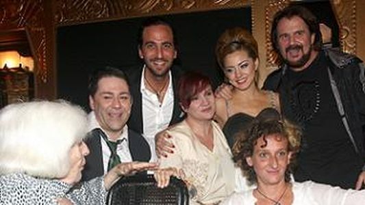 Famosos apoyaron al teatro