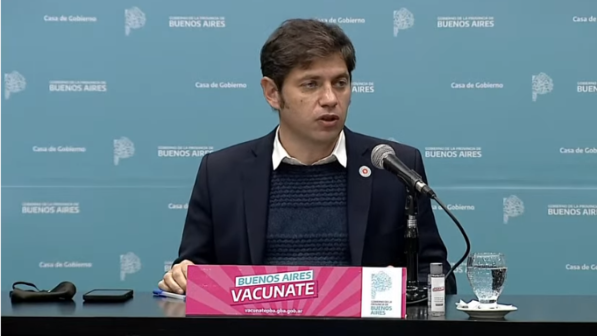 El gobernador bonaerense Axel Kicillof brindó el informe epidemiológico en el territorio provincial.