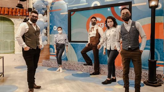 Estrellas de la música festejaron el Día de la Patria con un emocionante Himno en Cocineros Argentinos