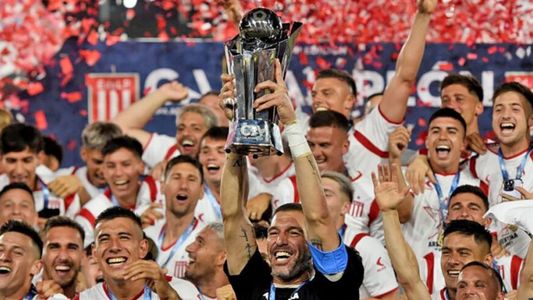 El particular festejo de Mariano Andújar que enloqueció a los hinchas de Estudiantes de La Plata