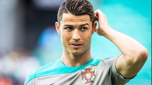 Cristiano Ronaldo presentó el autito que sumó a su flota
