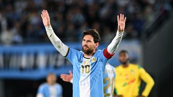 El último baile del Rey: con un gol de Messi, Argentina le gana 3-0 a Benín