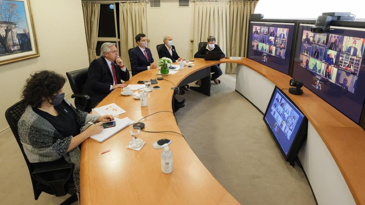 Alberto Fernández se reunió con gobernadores y epidemeólogos. (Foto: Presidencia)