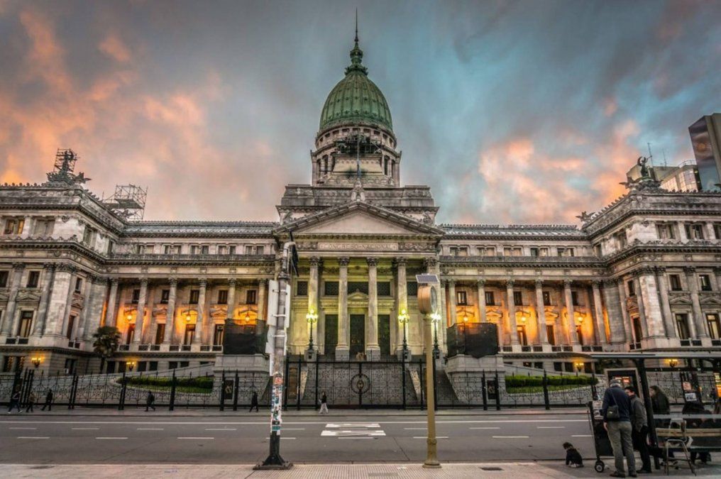 Tiembla Comodoro Py: el Senado debate el nuevo Código Procesal Penal y castigos a la filtración de escuchas