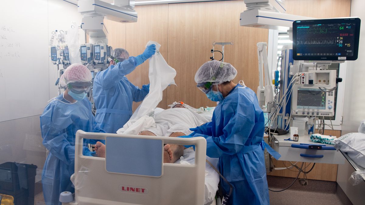 Analizan el agua, descargas del aire acondicionado, es decir otras situaciones que generan episodios parecidos.