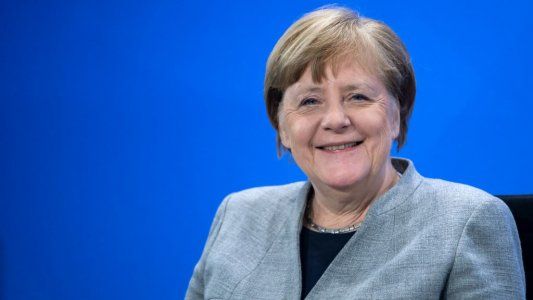 Merkel explicó la relación matemática del contagio y aseguró que Alemania tiene bajo control al COVID-19