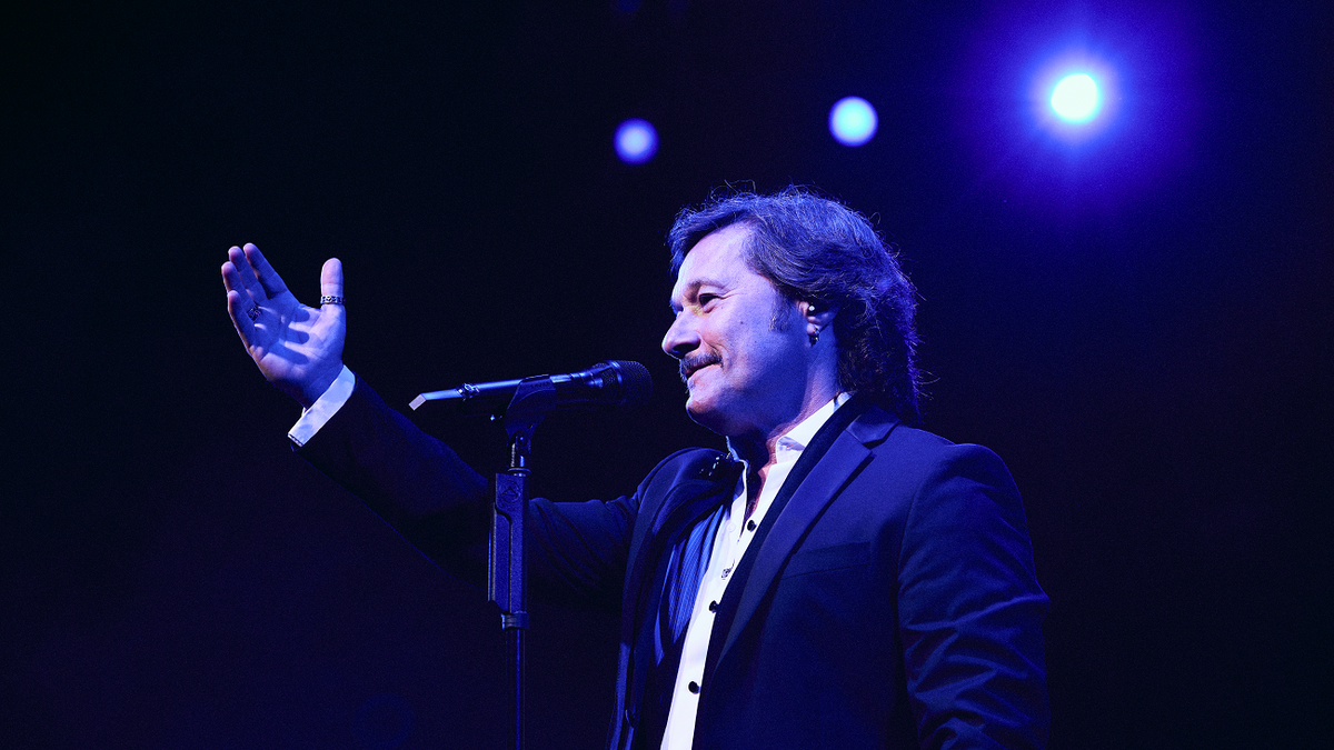 Tras el éxito con sus conciertos sinfónicos, Diego Torres anunció su regreso para el 2026