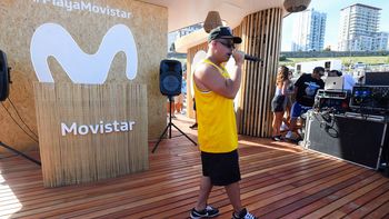 Movistar abrió la temporada 2023 en su parador de Playa Grande de Mar de Plata con el show de FMK y varios famosos