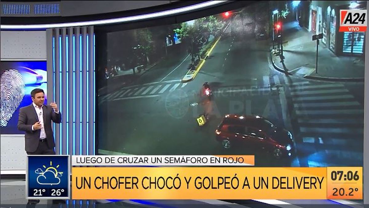 La Plata: un delivery lo chocó y el chofer lo golpeó. (Captura de Tv)
