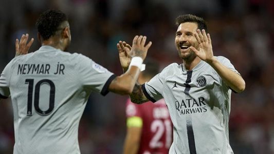 Con dos goles de Lionel Messi, PSG aplastó a Clermont en su debut por la Ligue 1