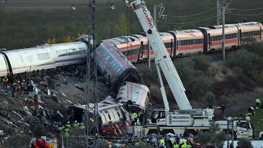 Los dramáticos audios de la torre de control antes del choque mortal de trenes en España