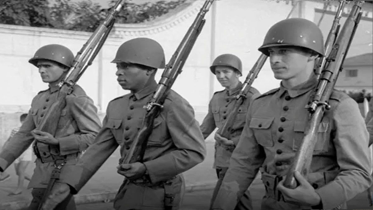 Pelé fue llamado al servicio militar en 1958, al mismo tiempo que lo convocaron para jugar con Brasil el Mundial de Suecia (Foto: cuenta de Instagram de Pelé).