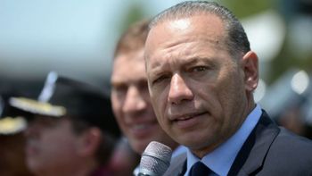 Berni justificó a la Policía por tirar gases lacrimógenos en la marcha de Ramos Mejía (Foto: Telam). Berni justificó a la Policía por tirar gases lacrimógenos en la marcha de Ramos Mejía (Foto: Telam).