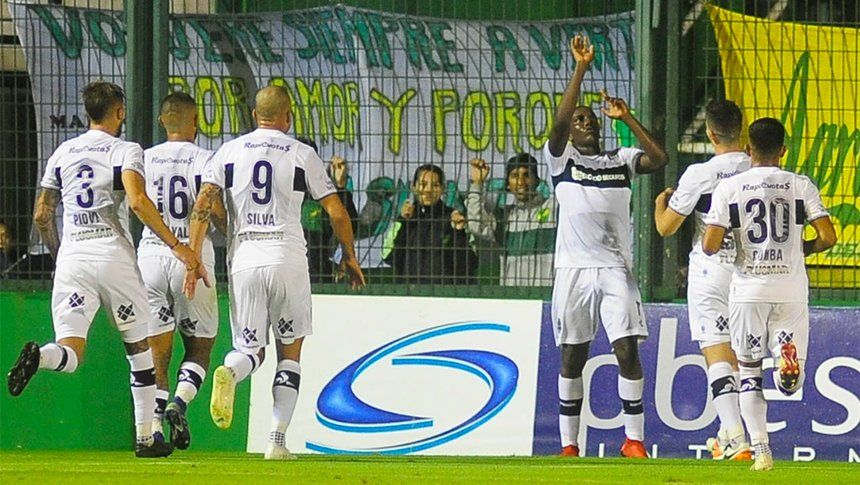 Copa de la Superliga: Gimnasia dio el golpe ante Defensa y Justicia y jugará ante Argentinos en cuartos