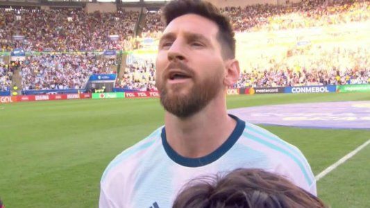 Y un día, Messi cantó el himno: el líder y capitán argentino rompió la tradición