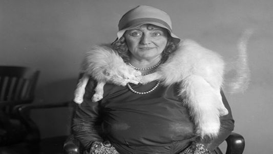 La historia de la mujer casada que escondió a su amante en el altillo durante 10 años y el desenlace final