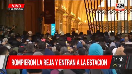 Constitución: los usuarios rompieron la reja de entrada e ingresaron a la estación