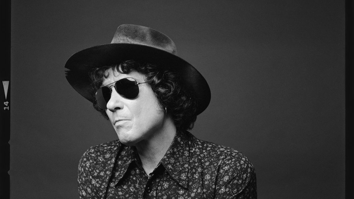 Enrique Bunbury presentó De un siglo anterior