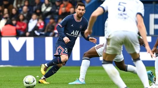 Inédito: silbidos e insultos a Lionel Messi y Neymar en la victoria de PSG