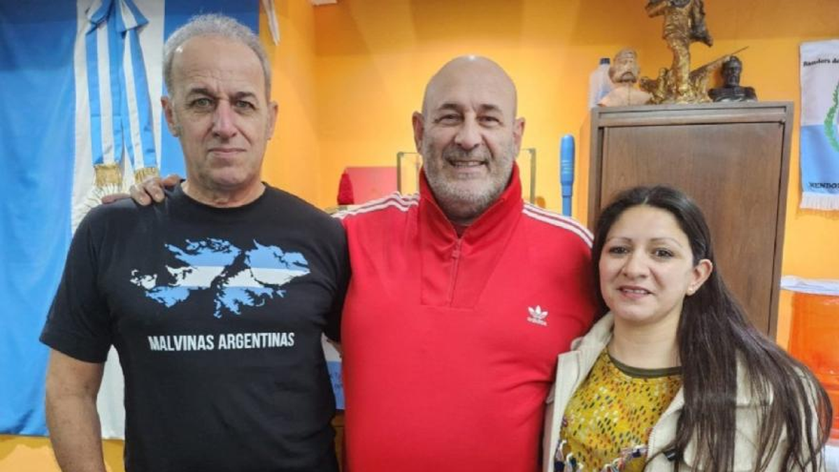 Santiago Cúneo será candidato a diputado por la Provincia y presentó a los integrantes de su lista