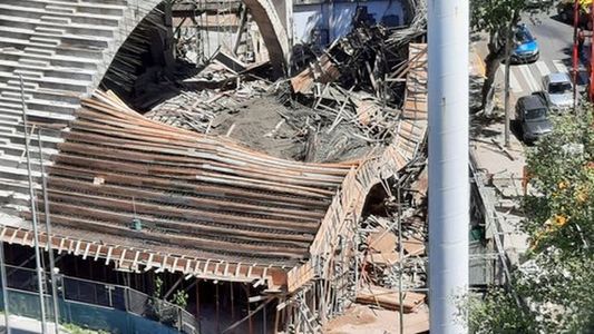 Derrumbe en la cancha de Ferro: cinco obreros se salvaron por milagro