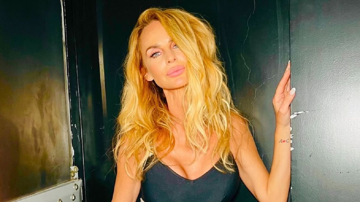 Sabrina Rojas fue a ver a la Selección Argentina y aseguran que tiene un romance con un futbolista