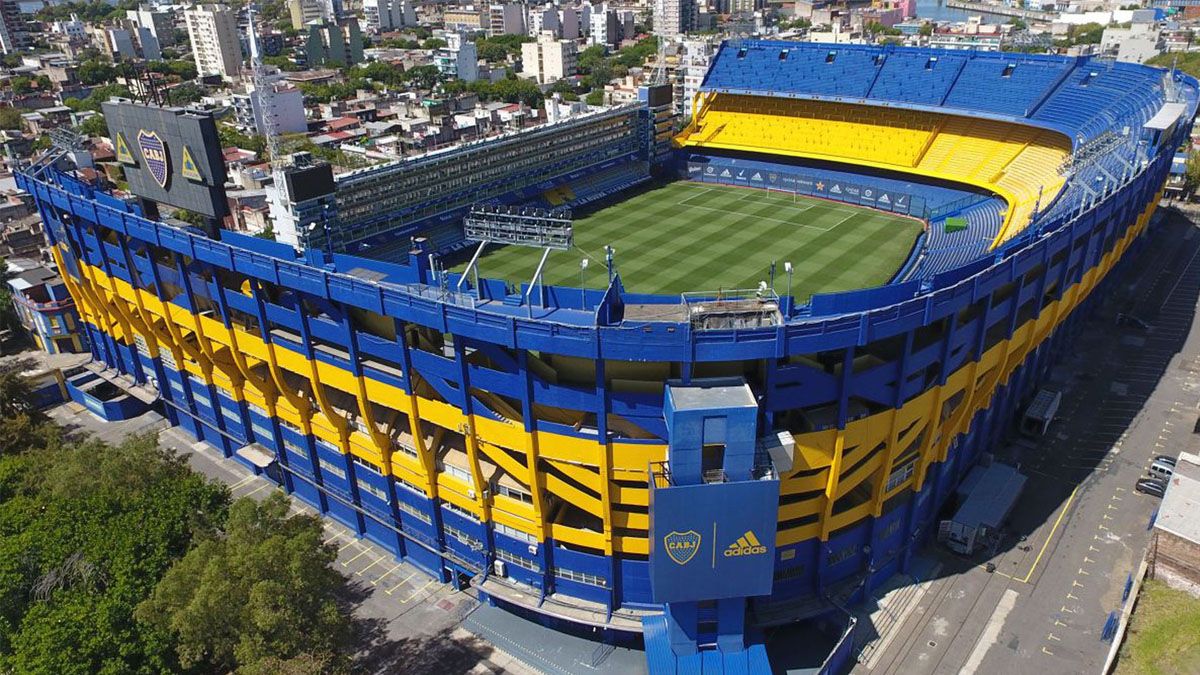 Aparecieron pintadas en La Bombonera en contra de Riquelme.&nbsp;