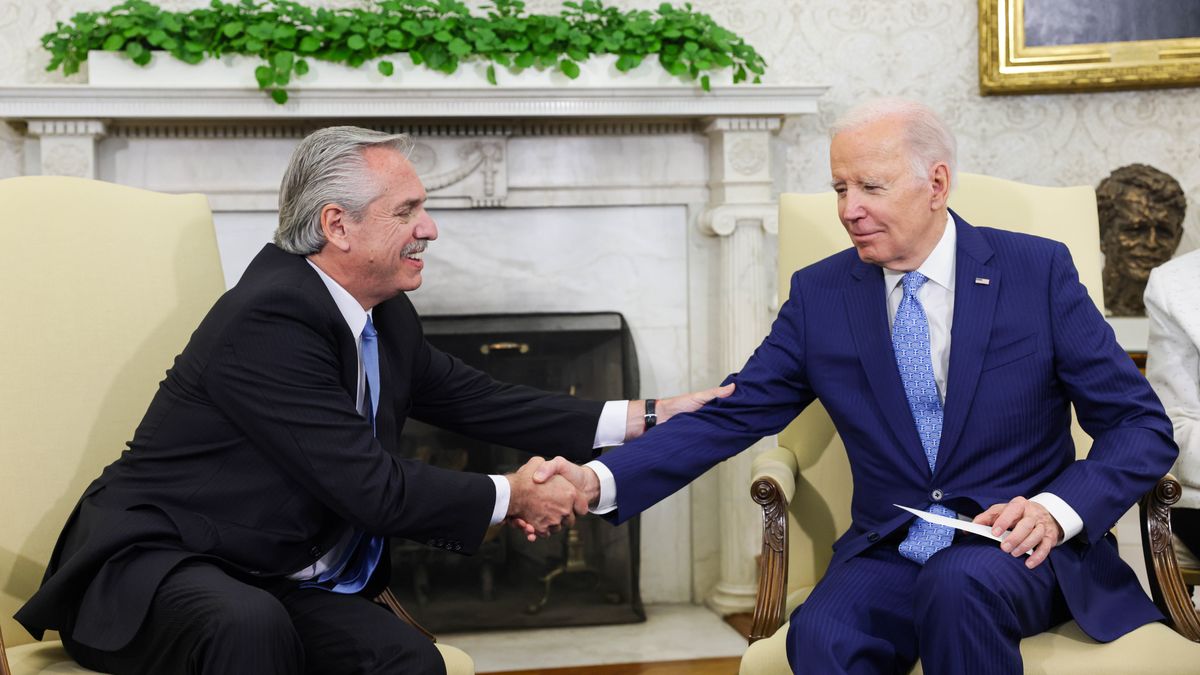 Alberto Fernández pidió ayuda a Jose Biden en las negociaciones para flexibilizar el acuerdo con el FMI (Foto: Presidencia).