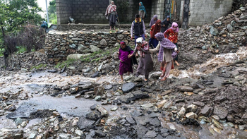 India: asciende a 27 la cantidad de muertos por un deslizamiento de tierra