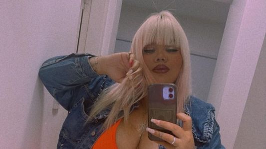 More Rial se tatuó la cola, subió una foto y prendió fuego su cuenta de Instagram