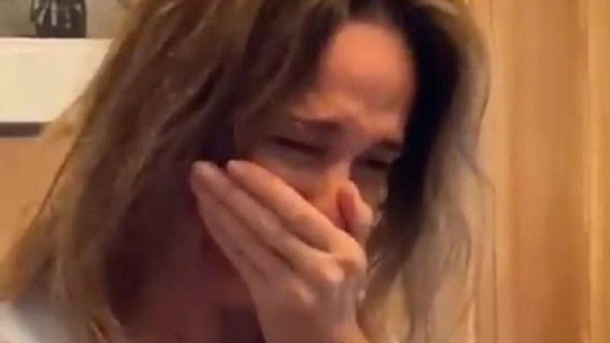 Vero Lozano lloró al recibir una sorpresa de cumpleaños de Corcho Rodríguez y de su hija