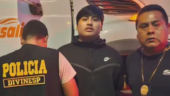 Tony Janzen Valverde Victoriano, más conocido como “Pequeño J”, busca evitar su extradición a la Argentina por el triple crimen de Florencio Varela.