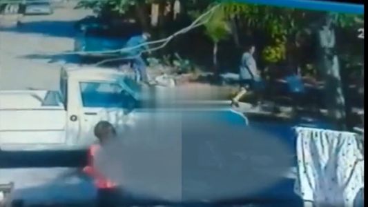 Un nene murió atropellado tras soltarse de la mano de su mamá y correr a la calle en La Matanza