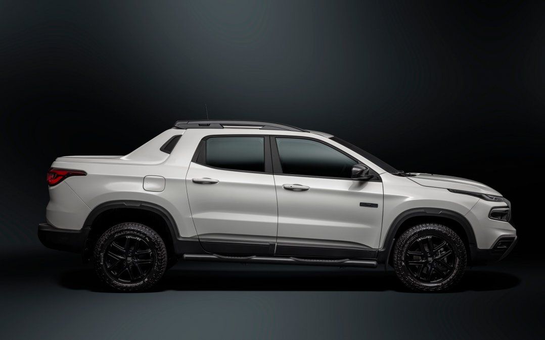 El nuevo Fiat Toro ganó elementos tecnológicos que la colocan en un nivel distinguido frente a vehículos aún más grandes del segmento. Uno de ellos es el Sistema Avanzado de Asistencia al Conductor (ADAS) con frenada de emergencia autónoma