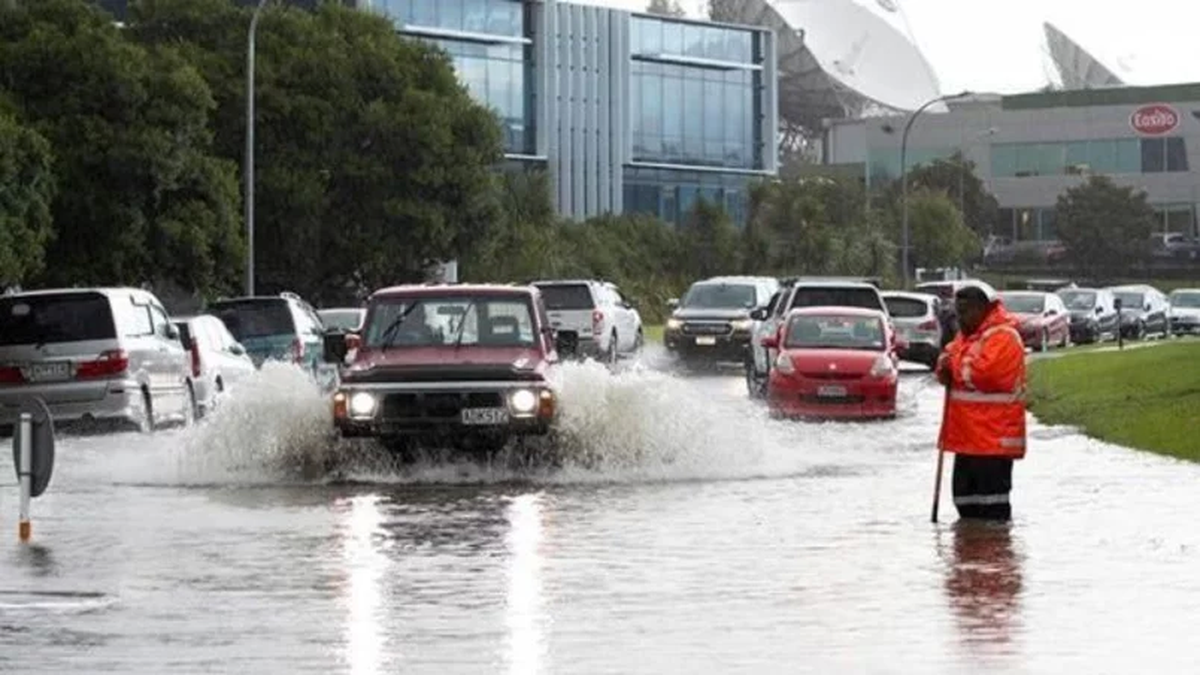 El fuerte temporal en Nueva Zelanda ha obligado a las autoridades a cerrar carreteras y escuelas