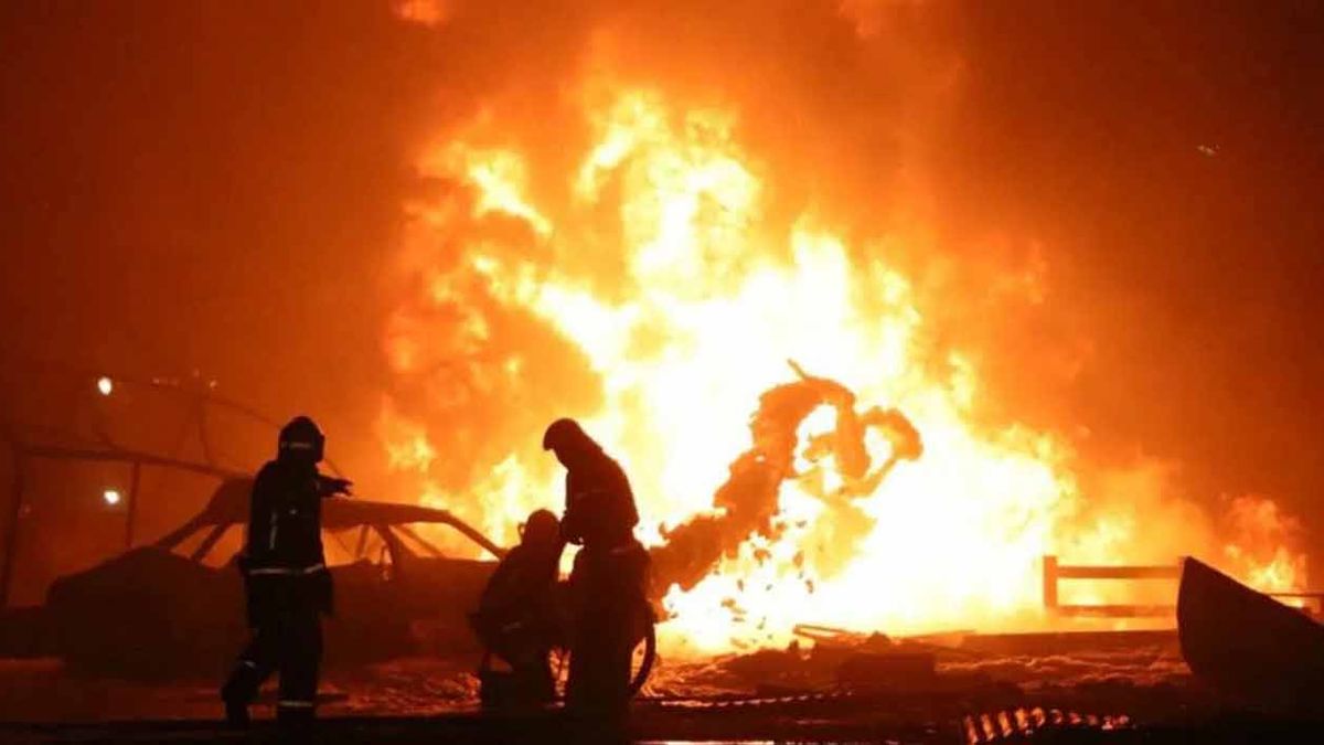 Impresionante explosión en una estación de servicio en Rusia ya suma 35 muertos. (Foto: redes)