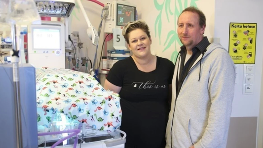 Tiene 7 hijos y dio a luz a quintillizos