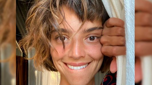 Calu Rivero publicó una foto fumando marihuana