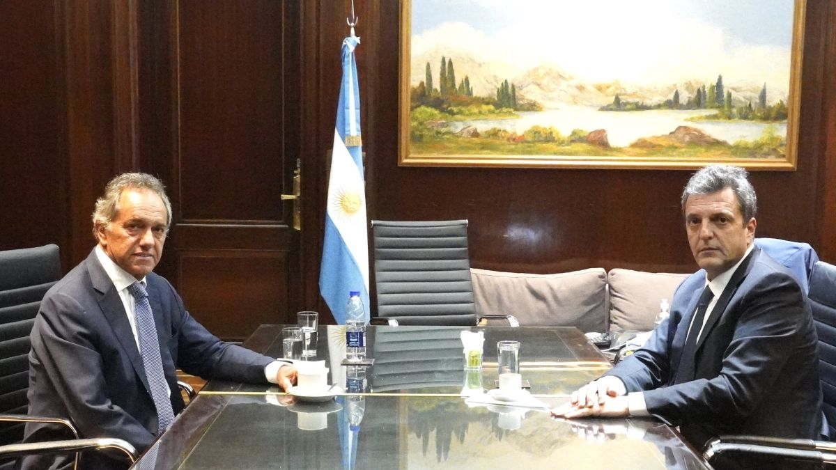 Sergio Massa se reunió con Daniel Scioli para analizar “temas urgentes” y coordinar la “transición” del área