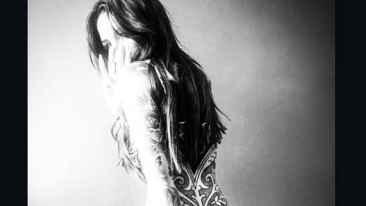 Cande Tinelli no para hasta tatuarse todo el cuerpo